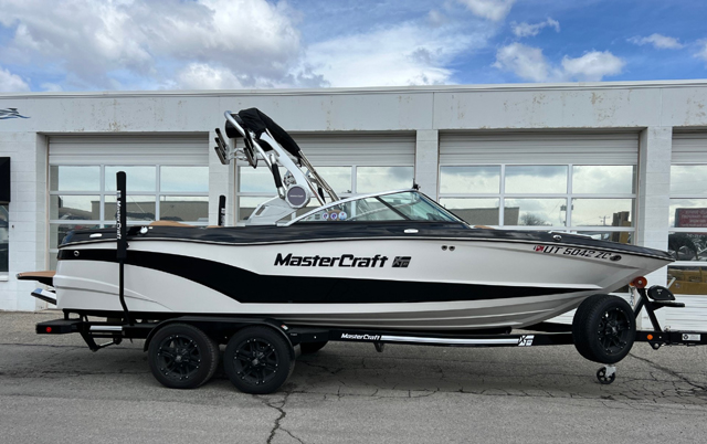 2021 23' MasterCraft XT23