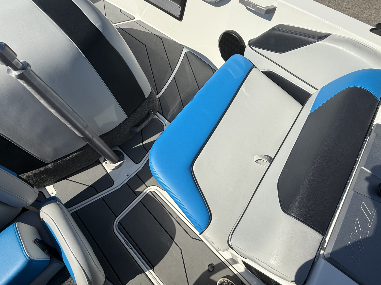 2023 Malibu Response TXi