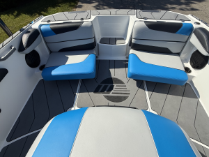 2023 Malibu Boats Response TXI for sale in Fontana, Wisconsin