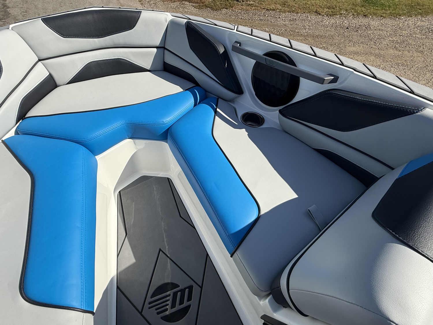 2023 Malibu Response TXi