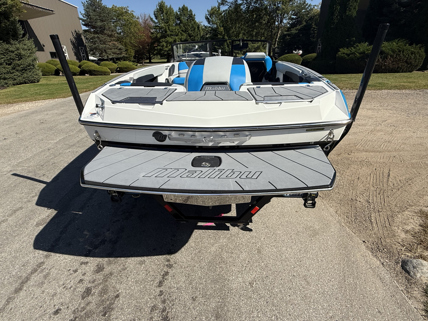 2023 Malibu Response TXi