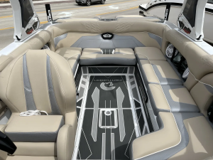 2025 Centurion Boats Ri230 for sale in Arnolds Park, Iowa