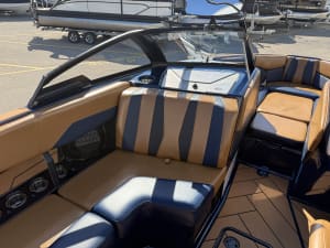 2023-malibu-wakesetter-22-lsv-111605-image14