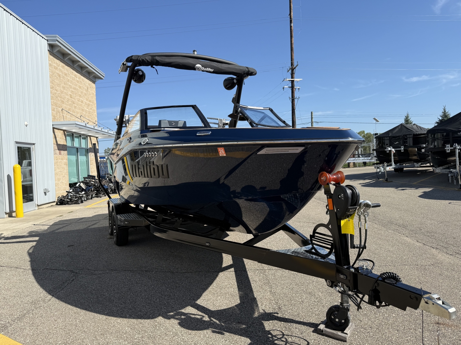 2023 Malibu 22 LSV