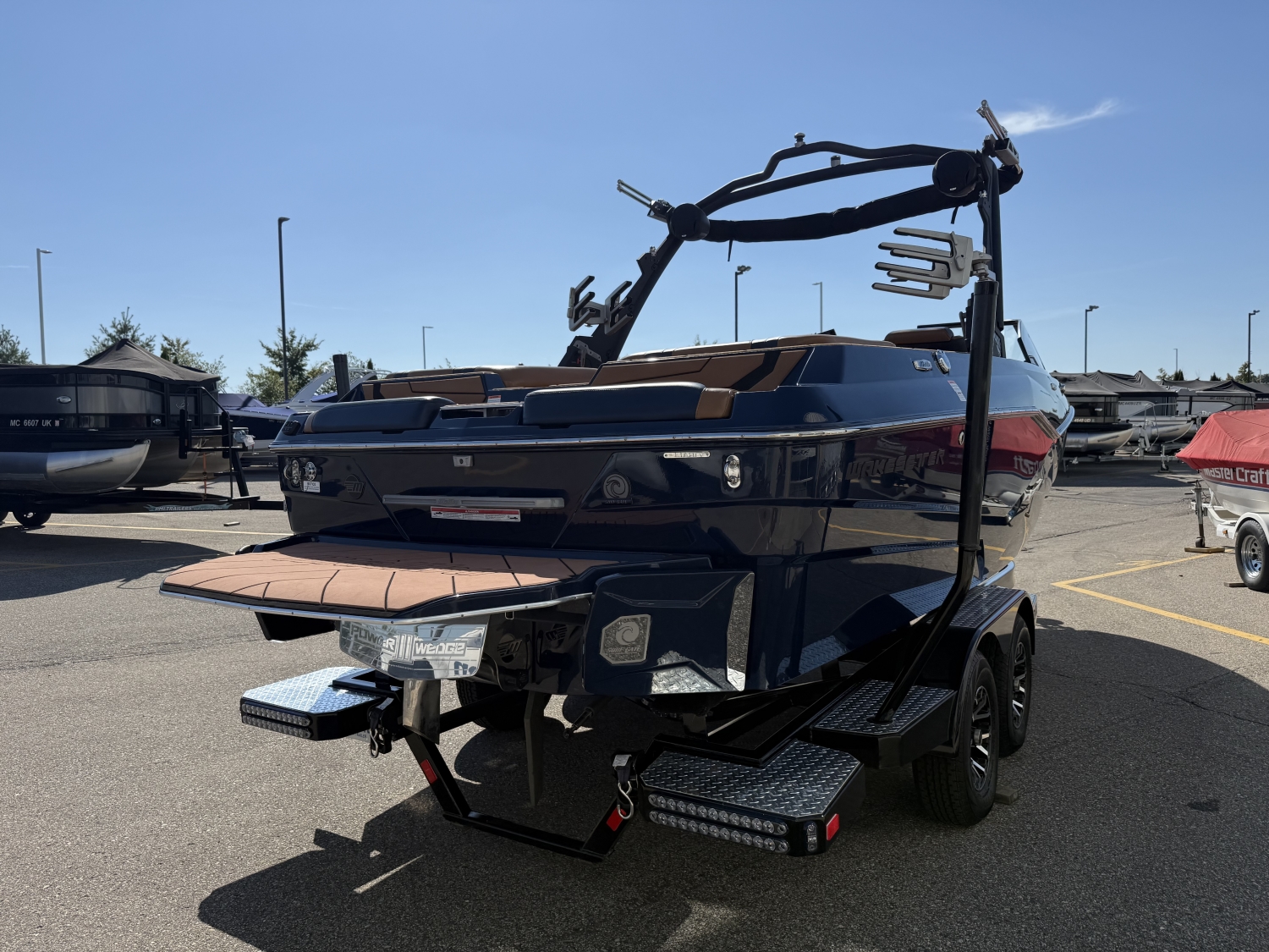 2023 Malibu 22 LSV