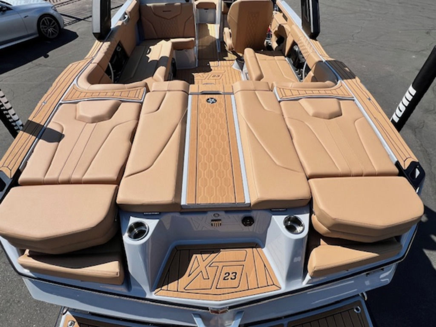2026 Mastercraft XT23