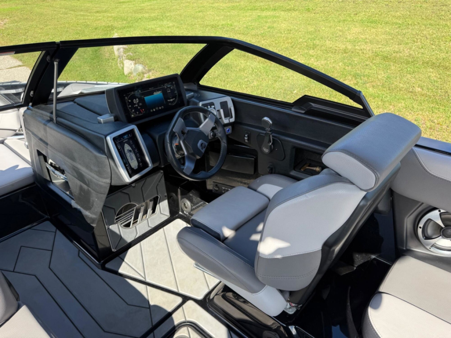 2020 Malibu Boats Wakesetter 23 LSV for sale in Walloon Lake, Michigan