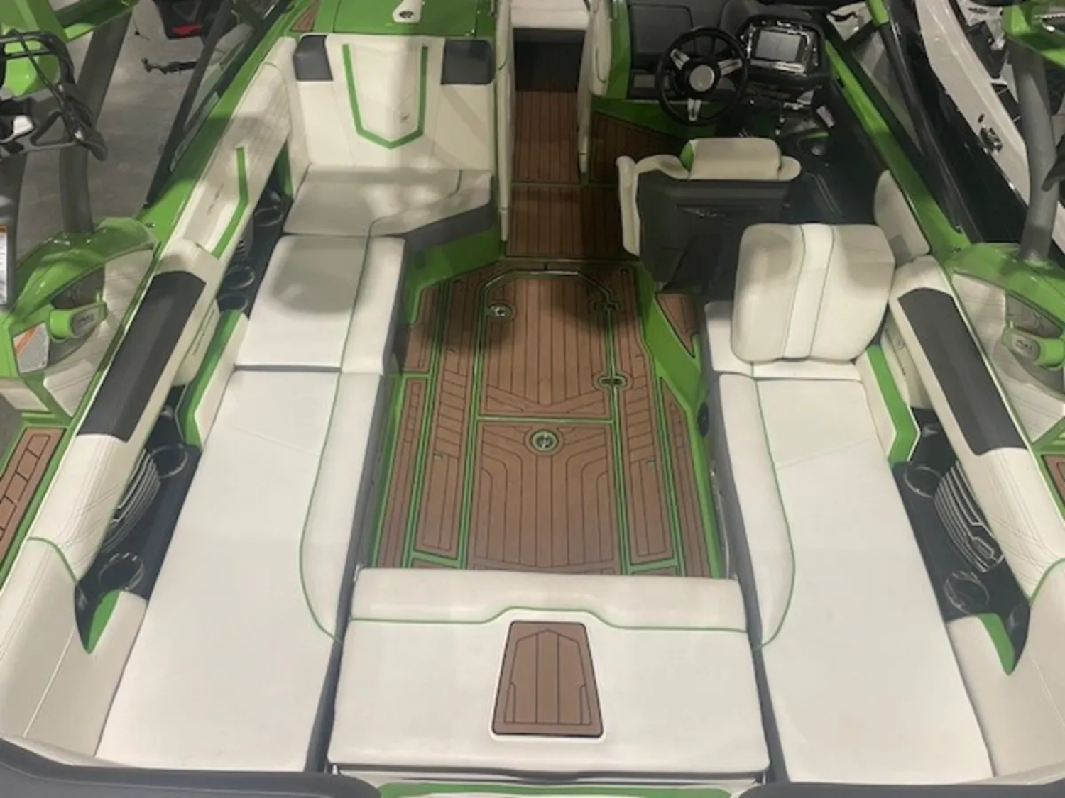 2016 NAUTIQUE G23