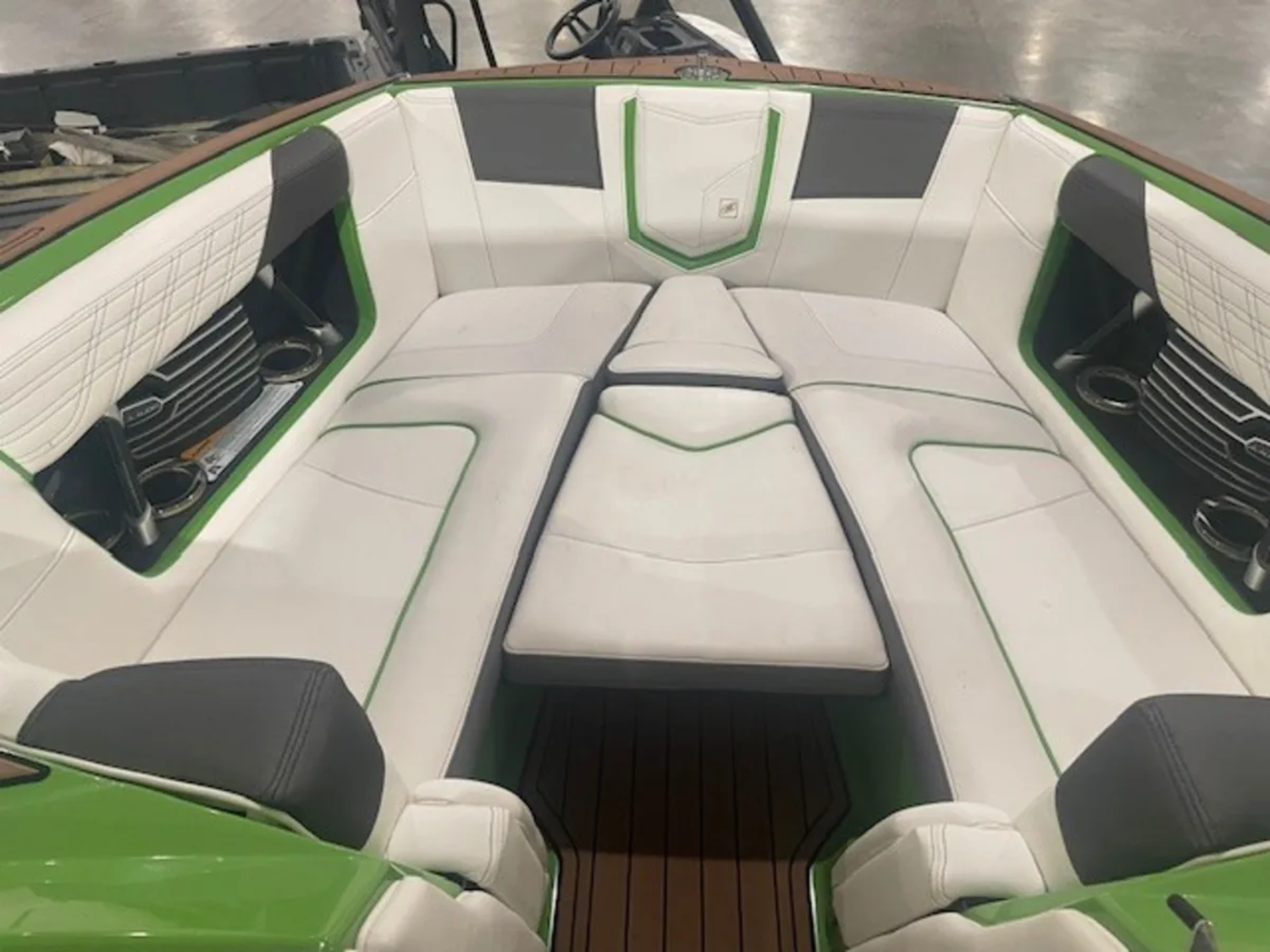 2016 NAUTIQUE G23