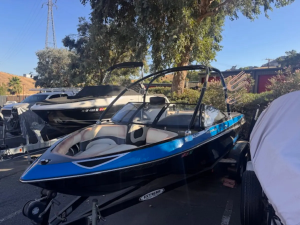 2011 Malibu Boats iRide for sale in woodland hills, California