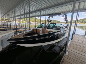 2016 Nautique Boats Super Air Nautique 230 for sale in Austin, Texas