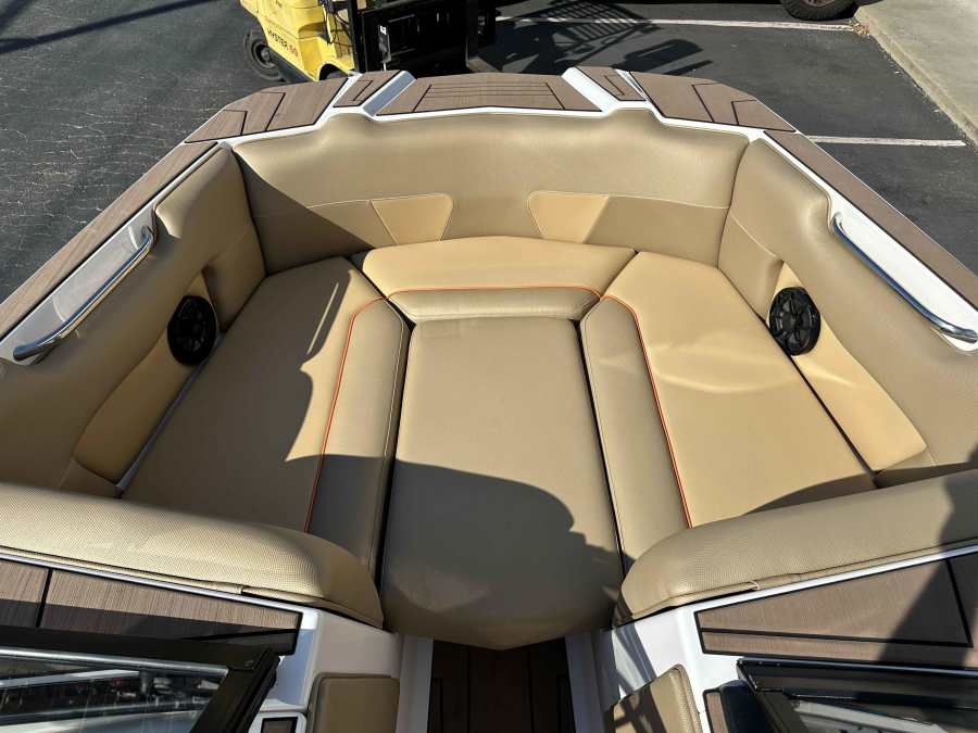2020 Moomba Boats MAX for sale in , 
