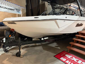 2026-malibu-wakesetter-23-lsv-109115-image1