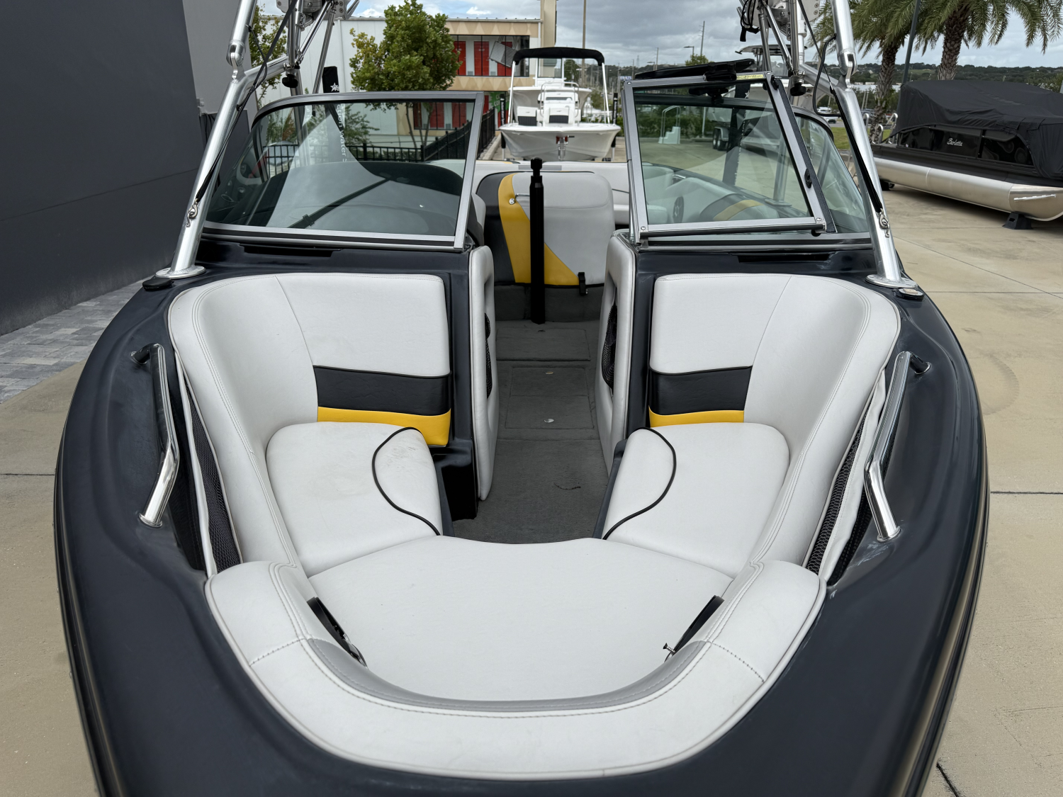 2009 Nautique Ski 206