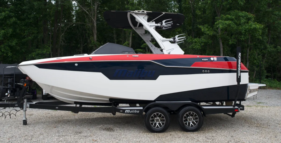 2021 Malibu Boats M220 for sale in Broadway, North Carolina