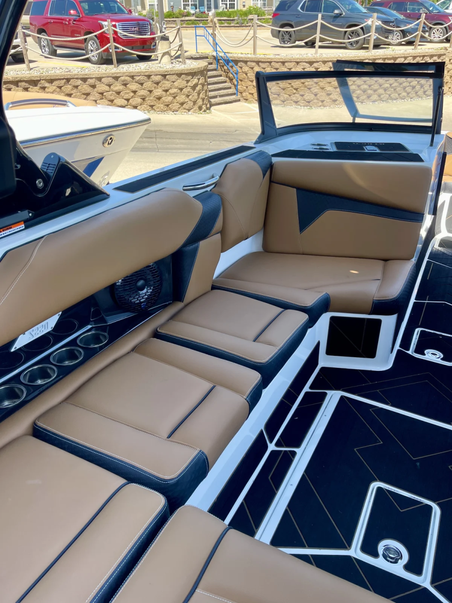 2025 Supreme Boats S220 for sale in Arnolds Park, Iowa