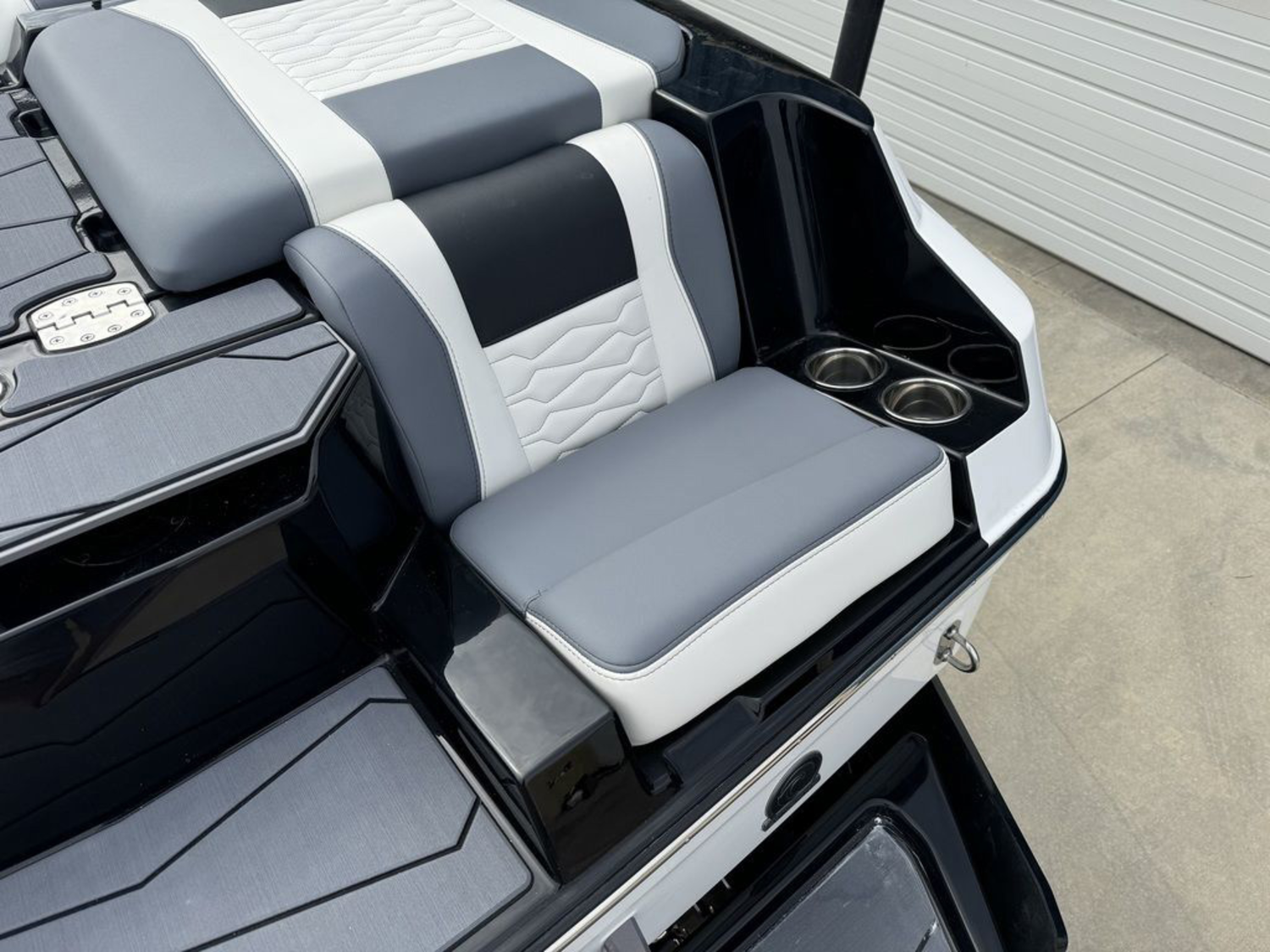 2025 Malibu Boats 24 MXZ