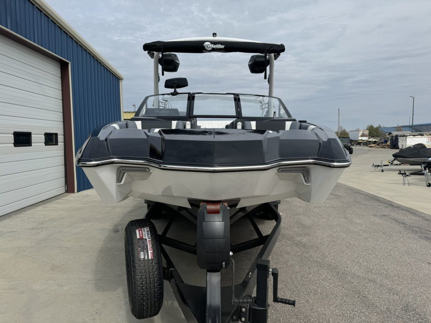 2025 Malibu Boats 24 MXZ