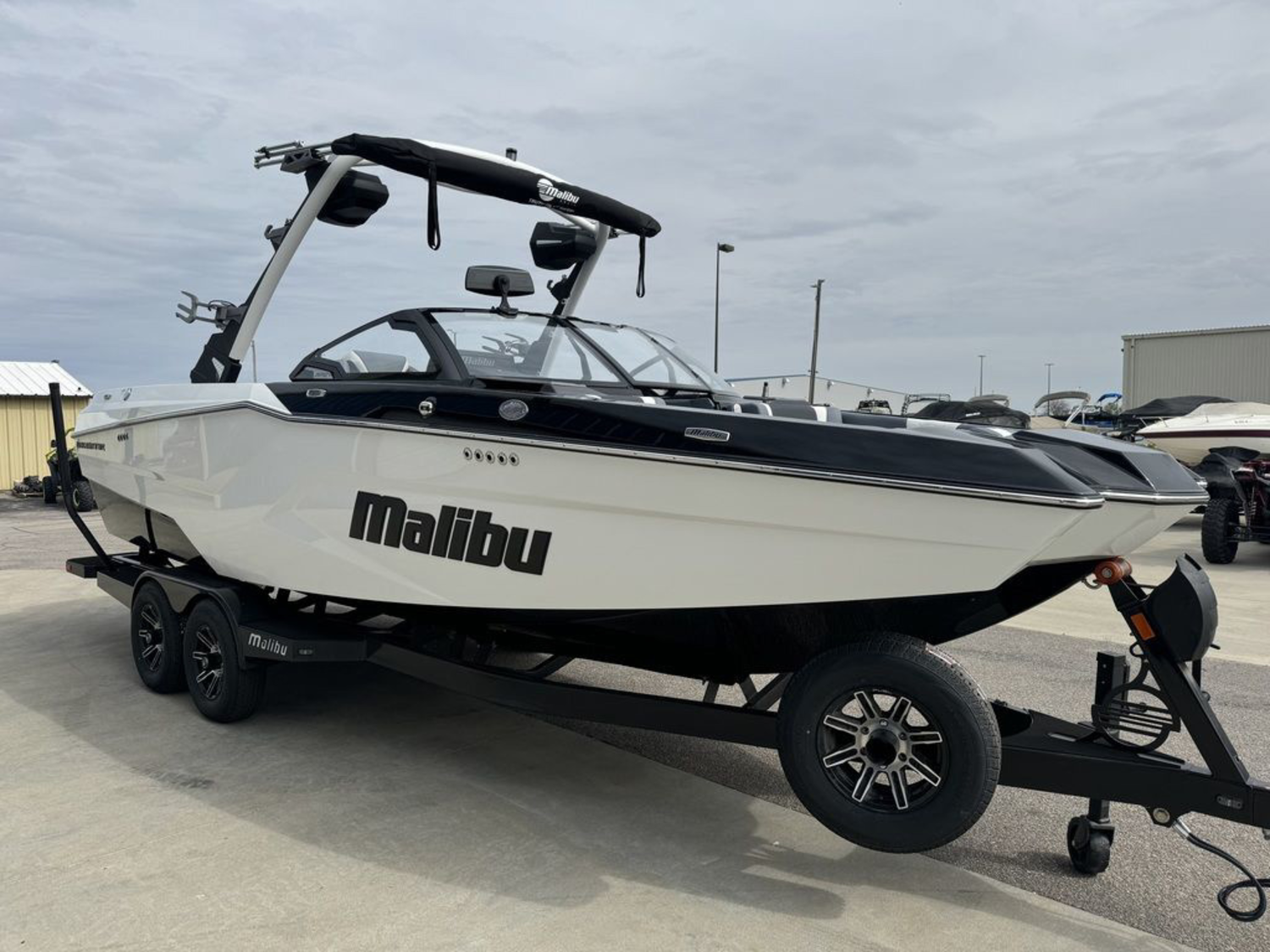 2025 Malibu Boats 24 MXZ