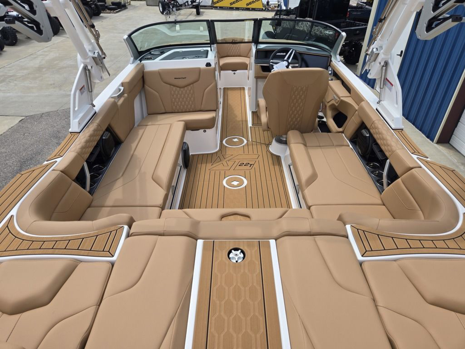 2026 Mastercraft XT22T