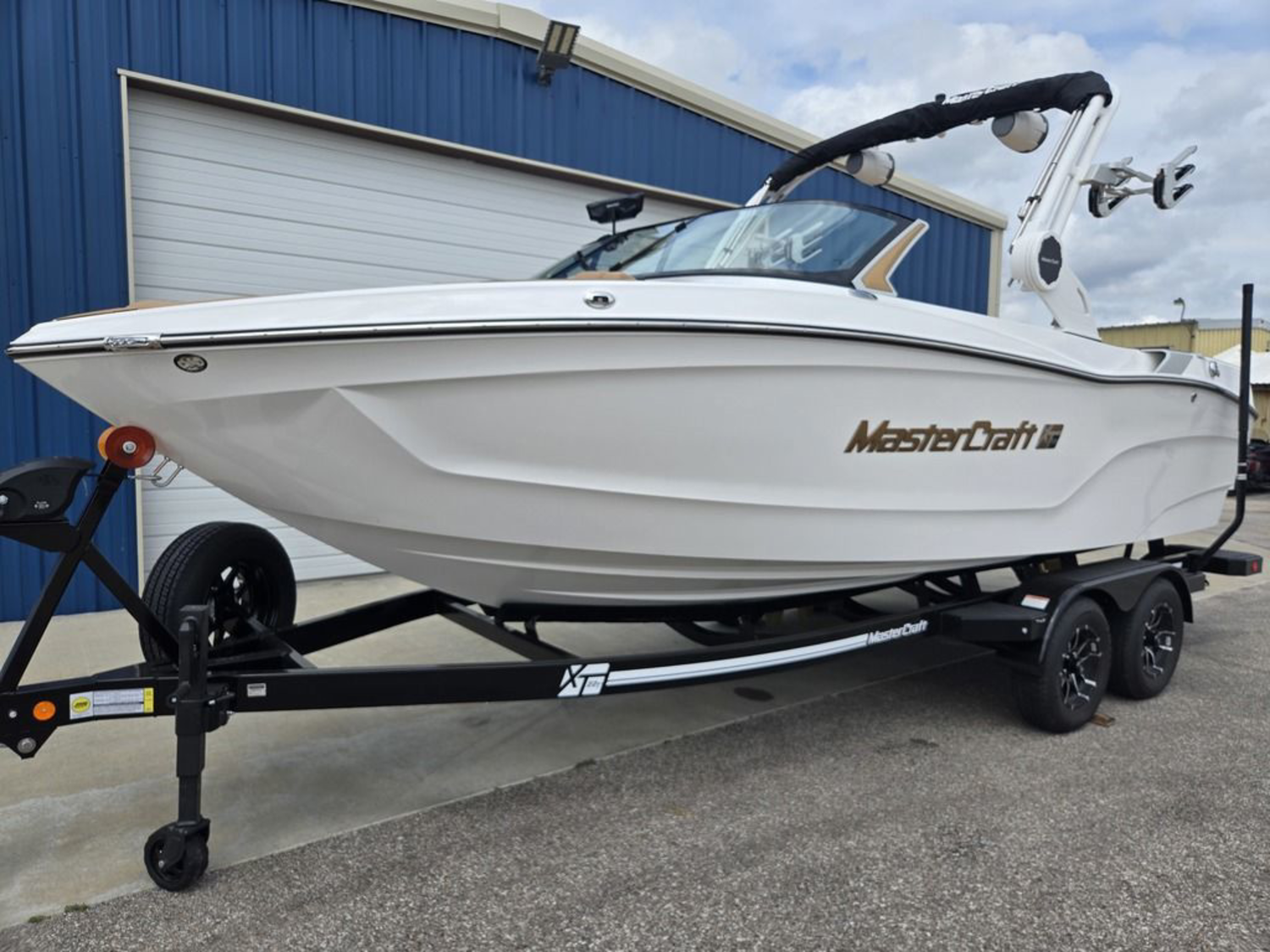 2026 Mastercraft XT22T