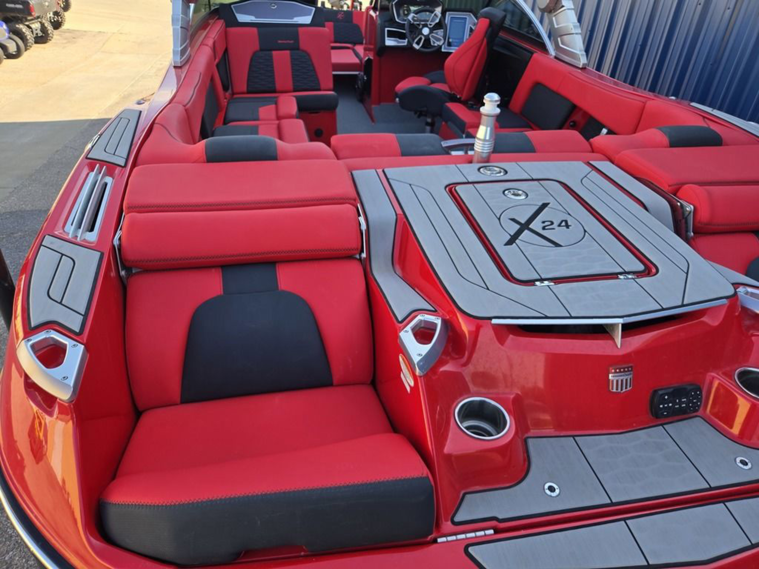 2021 Mastercraft X24