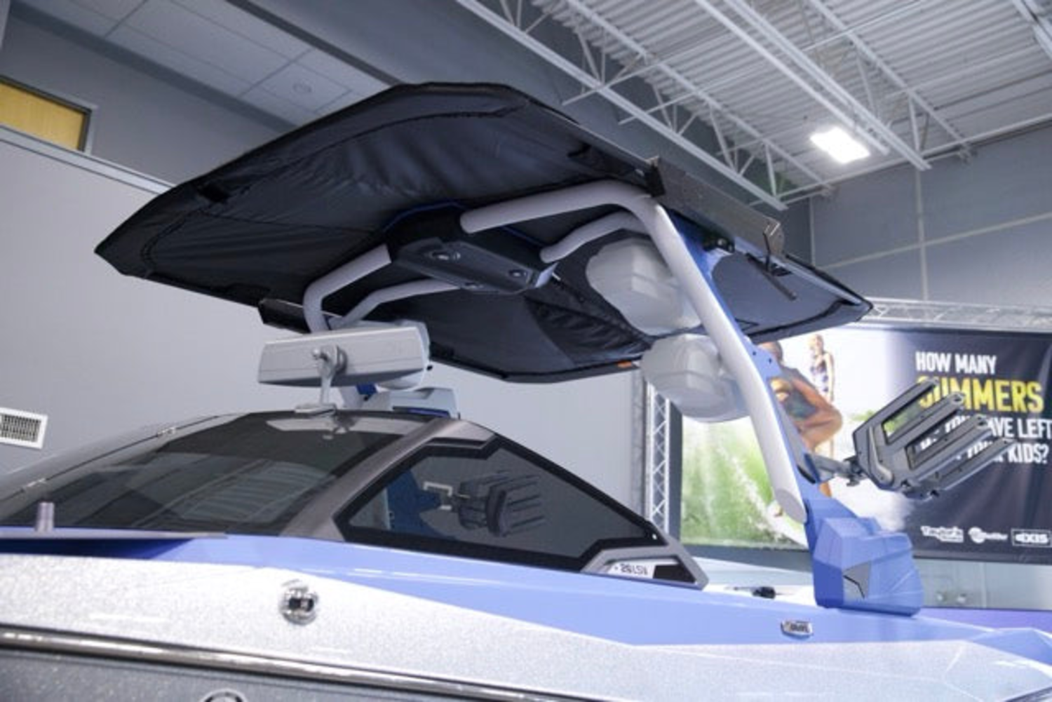 2026 Malibu Boats 26 LSV