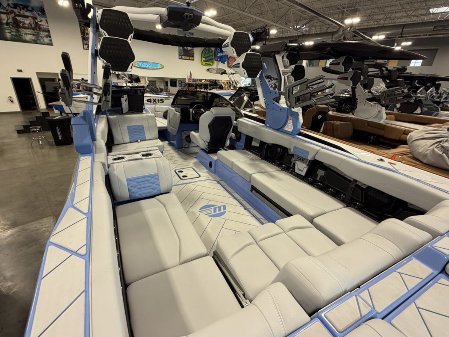 2026 Malibu Boats 26 LSV