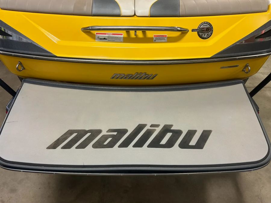 2011 Malibu Boats Wakesetter VTX for sale in Valley, Nebraska