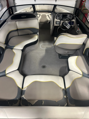 2011 Malibu Boats Wakesetter VTX for sale in Valley, Nebraska