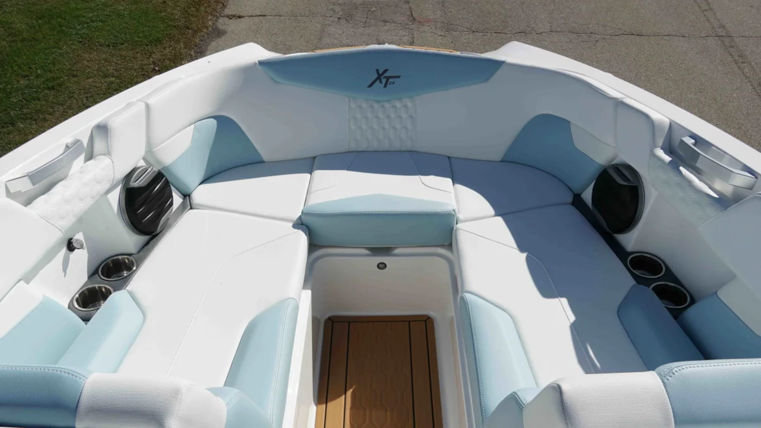 2026 MasterCraft XT24