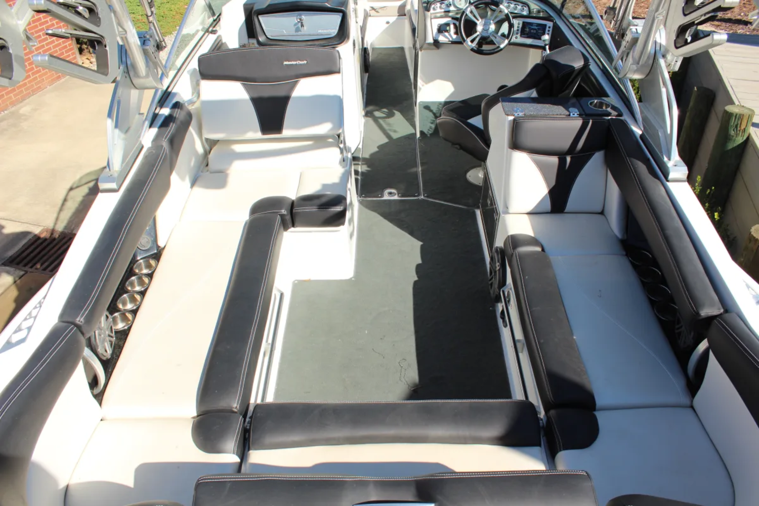 MasterCraft X-26 WITH TRAILER!