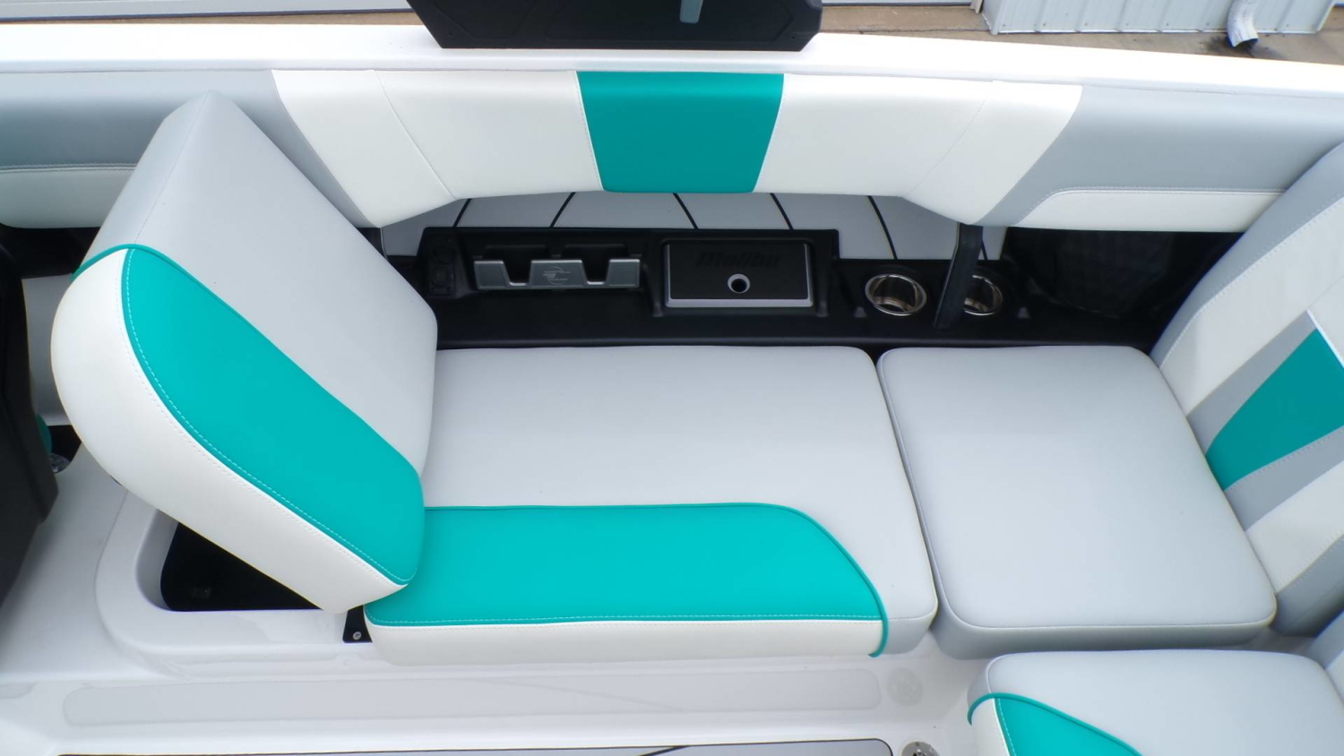 2022 Malibu Wakesetter 23 LSV