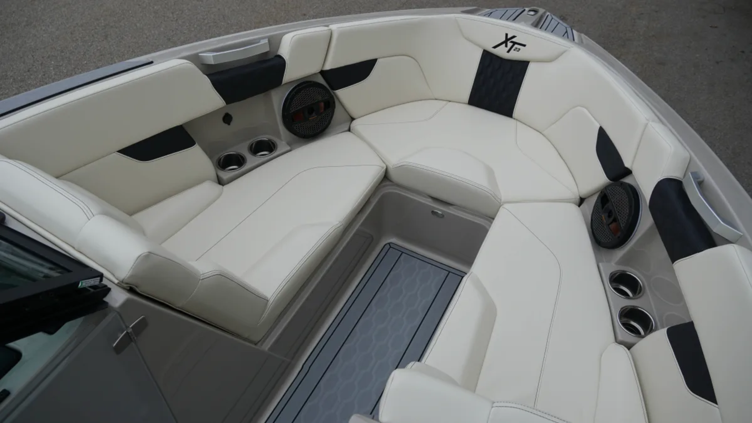 2025 MasterCraft XT23