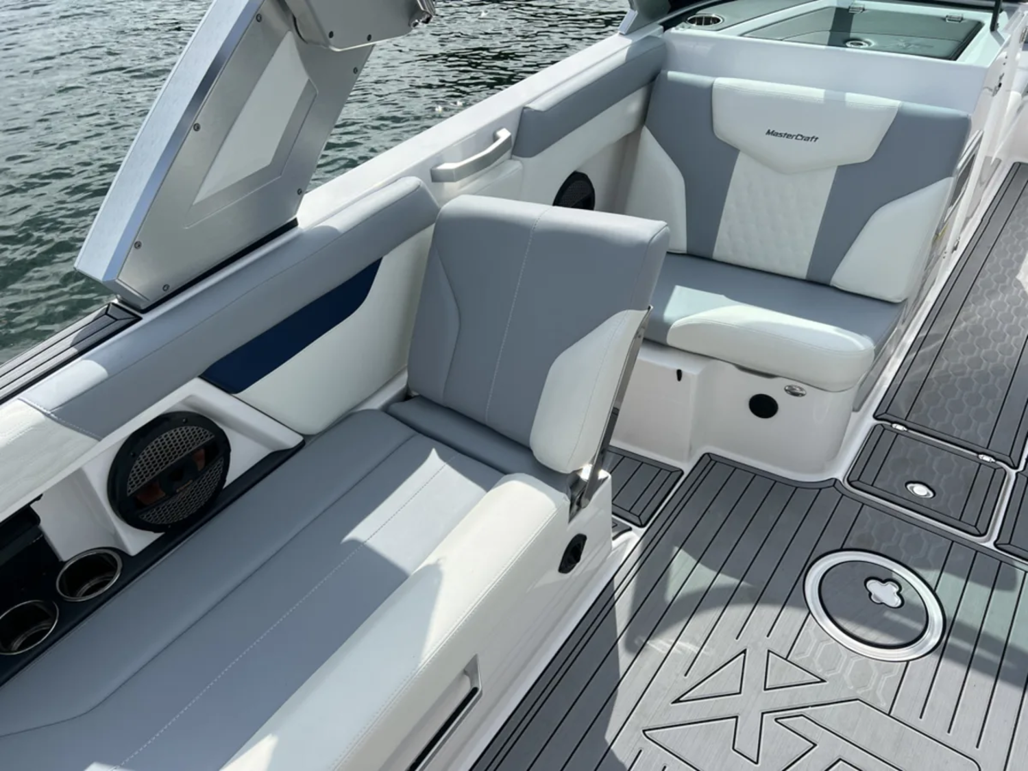 2024 MasterCraft XT24