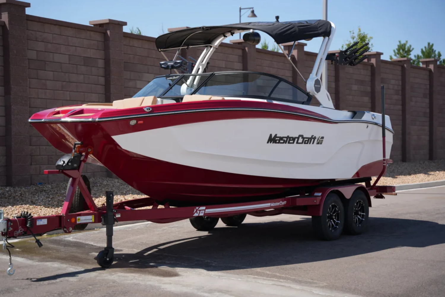 2026 MasterCraft XT22