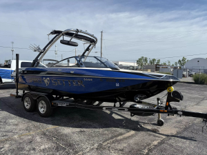 2011 Malibu Boats Wakesetter VTX for sale in Hazelwood, Missouri