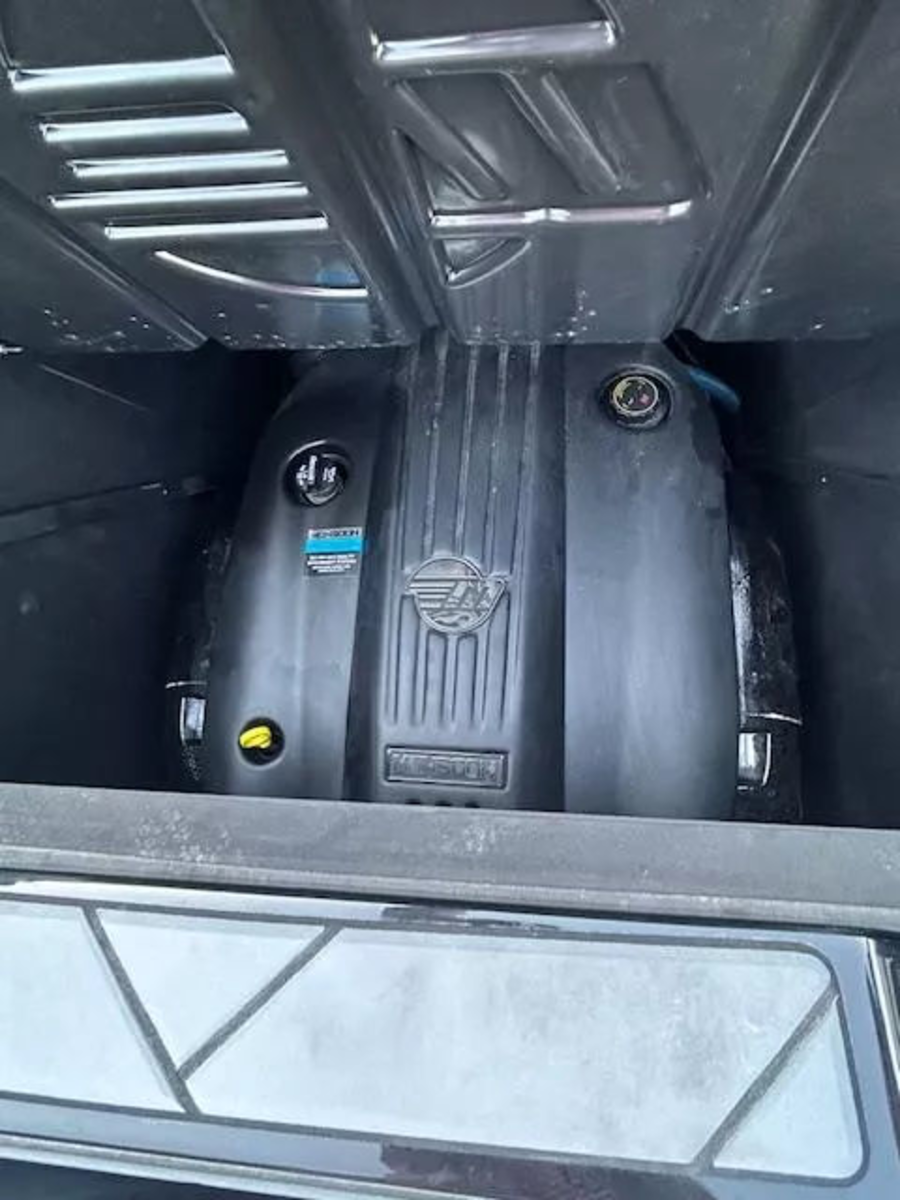 2022 Malibu Boats Wakesetter 25 LSV for sale in Hazelwood, Missouri