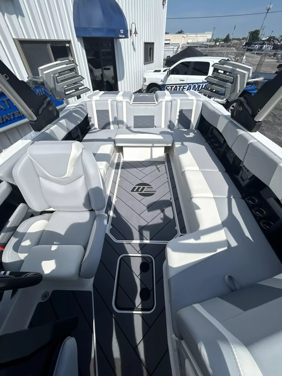 2025 Malibu Boats Wakesetter 23 LSV for sale in Hazelwood, Missouri