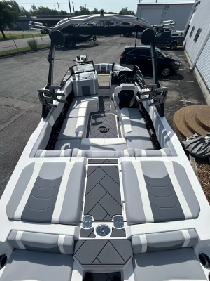 2025 Malibu Boats Wakesetter 23 LSV for sale in Hazelwood, Missouri