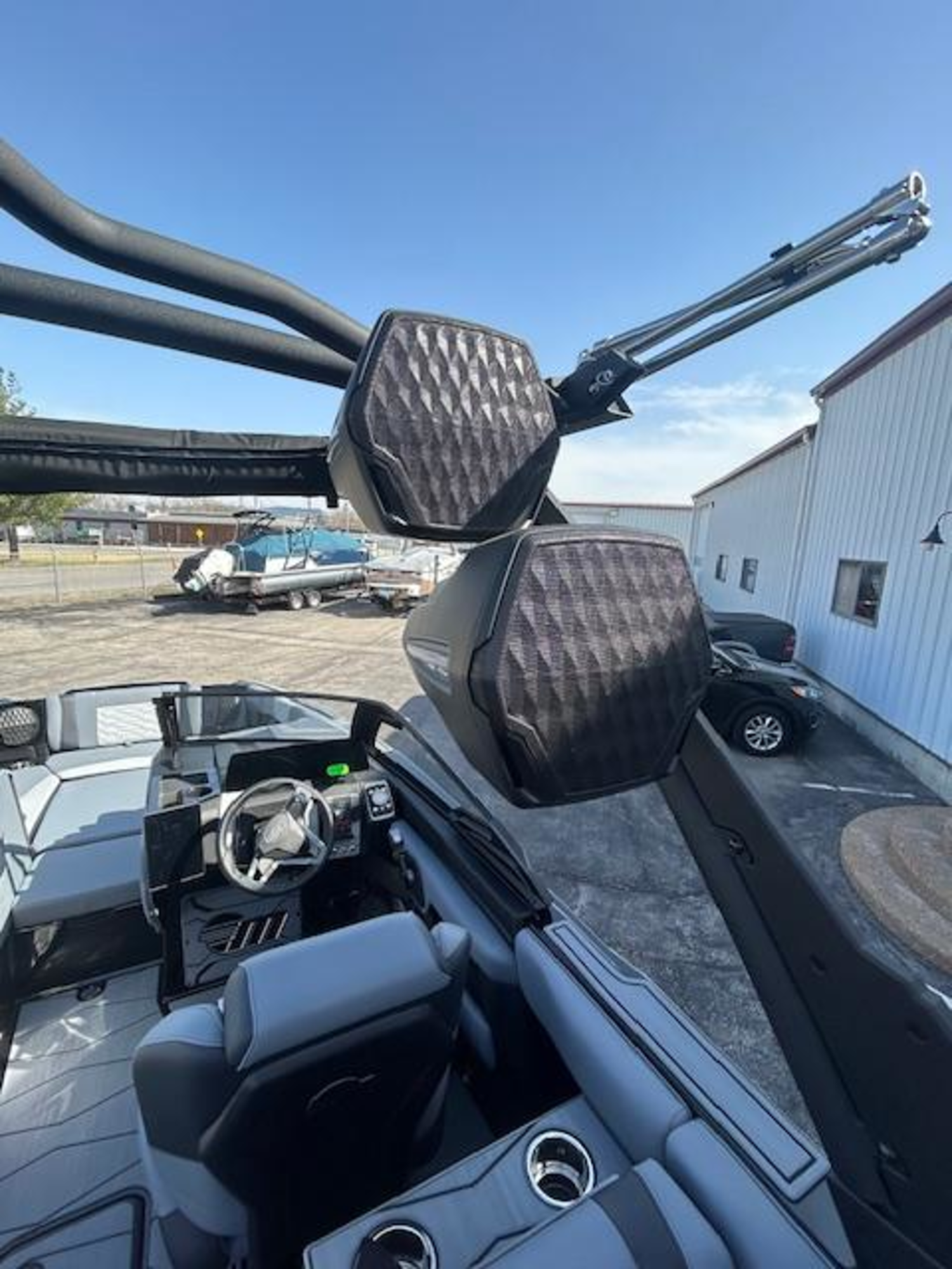 2025 Malibu Wakesetter 24MXZ