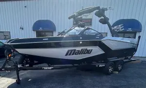 2025-malibu-wakesetter-24-mxz-112074-image25