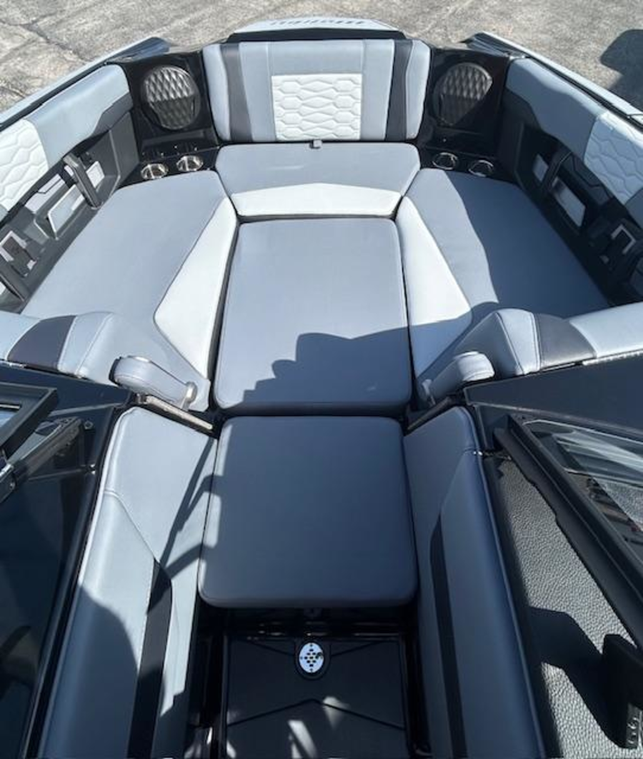 2025 Malibu Boats Wakesetter 24 MXZ for sale in Hazelwood, Missouri