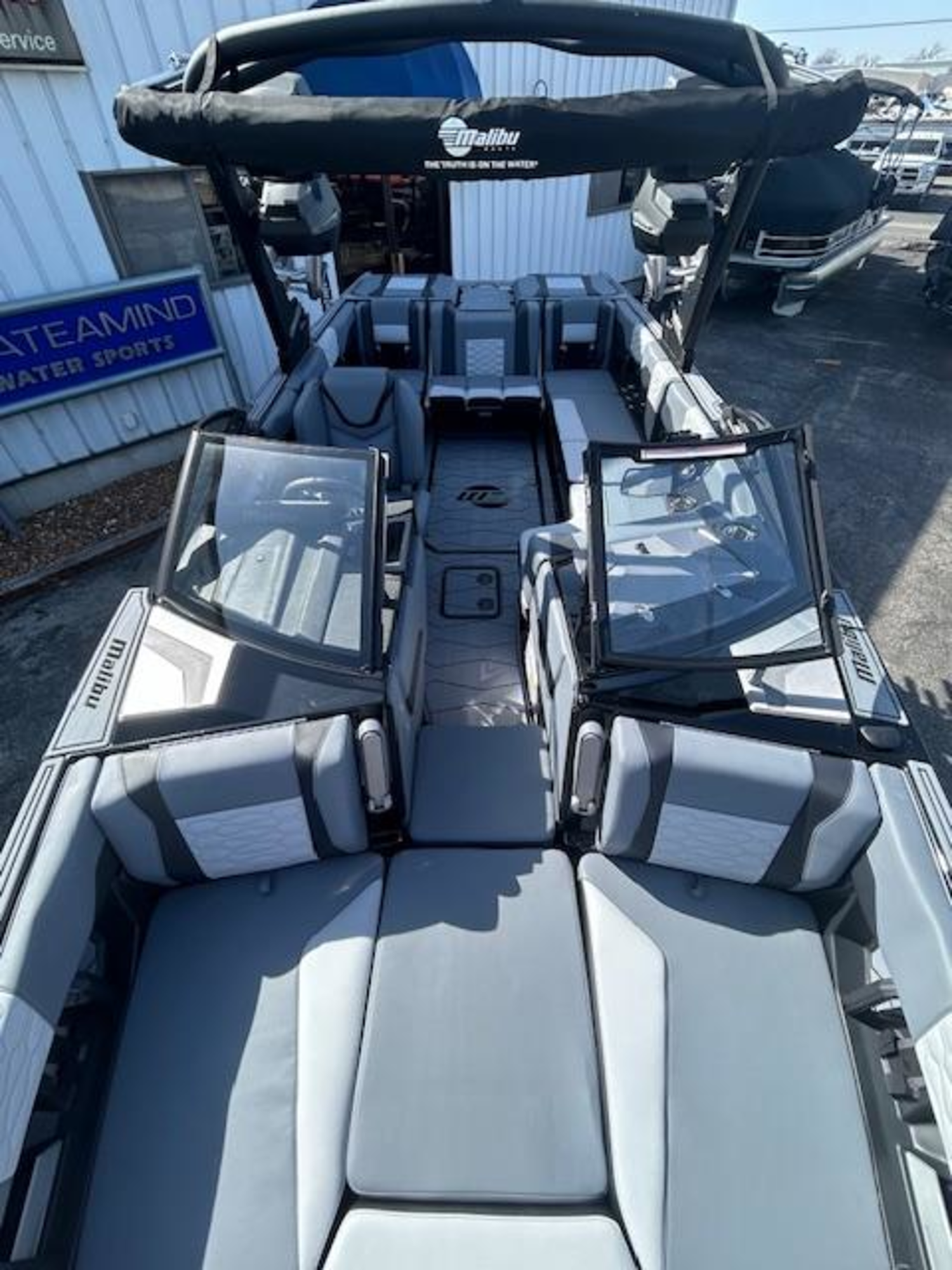 2025 Malibu Wakesetter 24MXZ