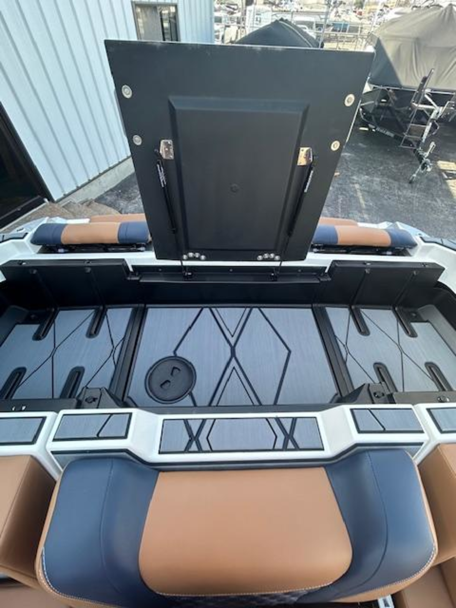 2025 Malibu Boats M230 for sale in Hazelwood, Missouri