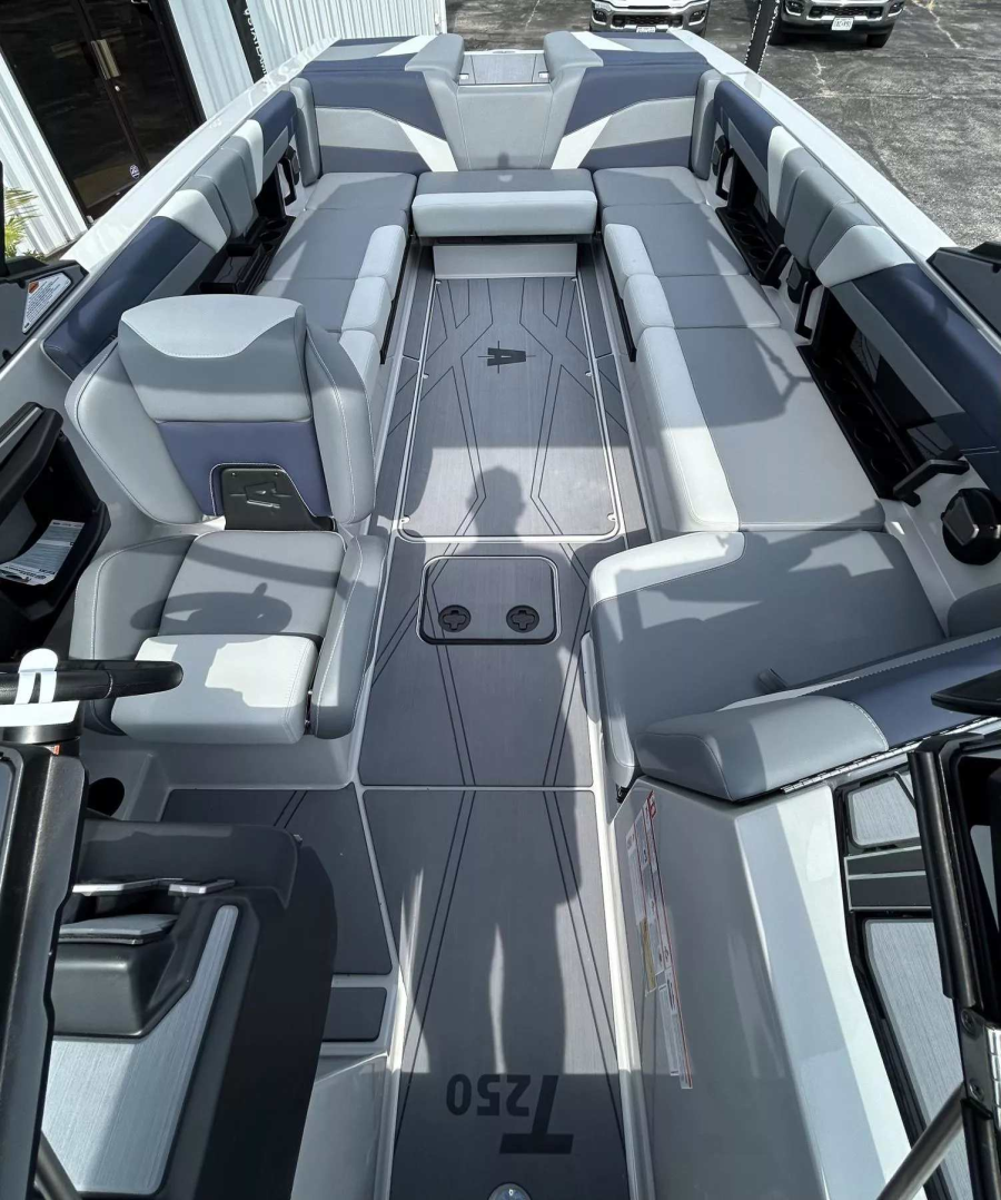 2026 Axis Boats T250 for sale in Hazelwood, Missouri