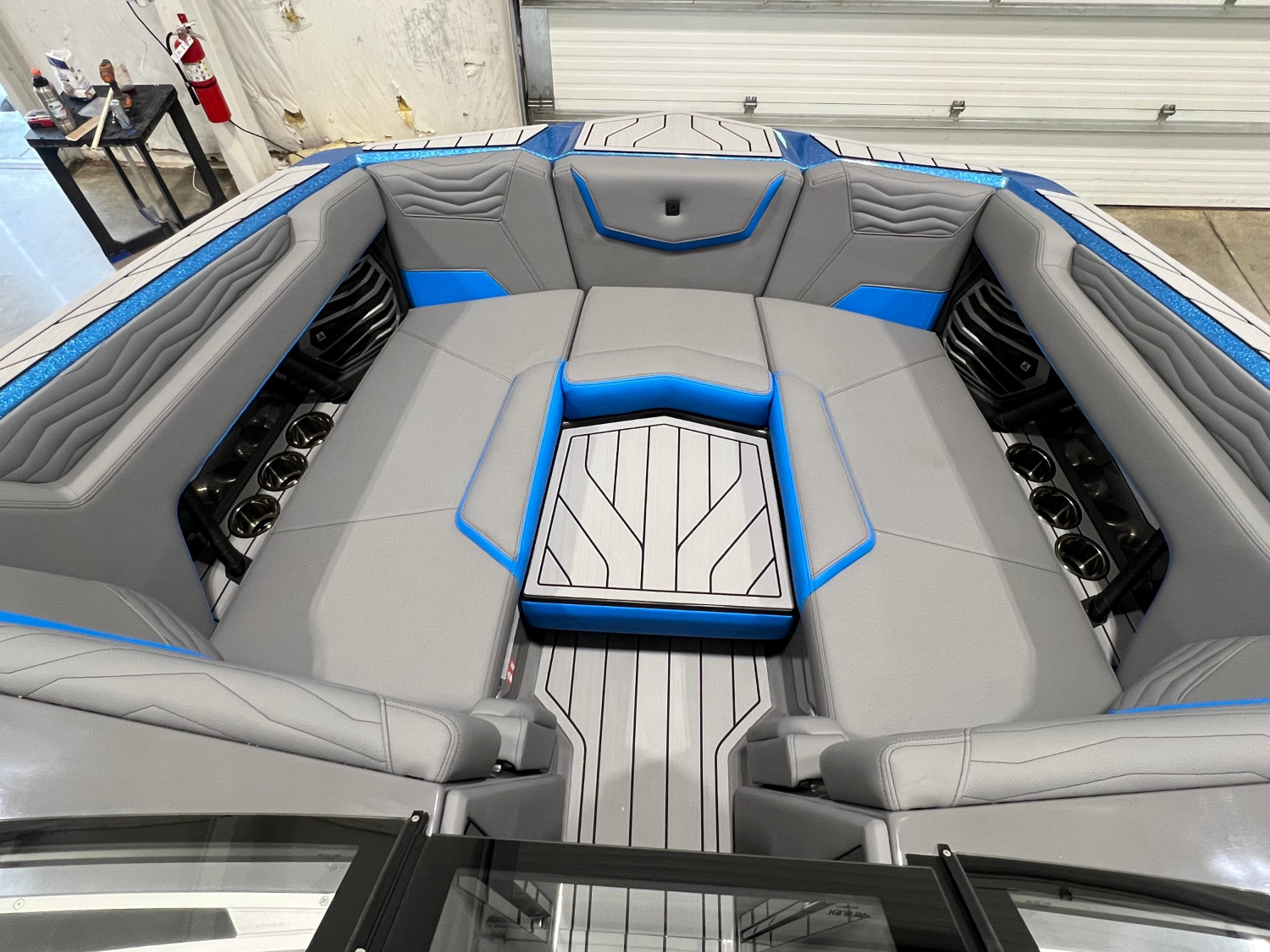 2026 Nautique G23