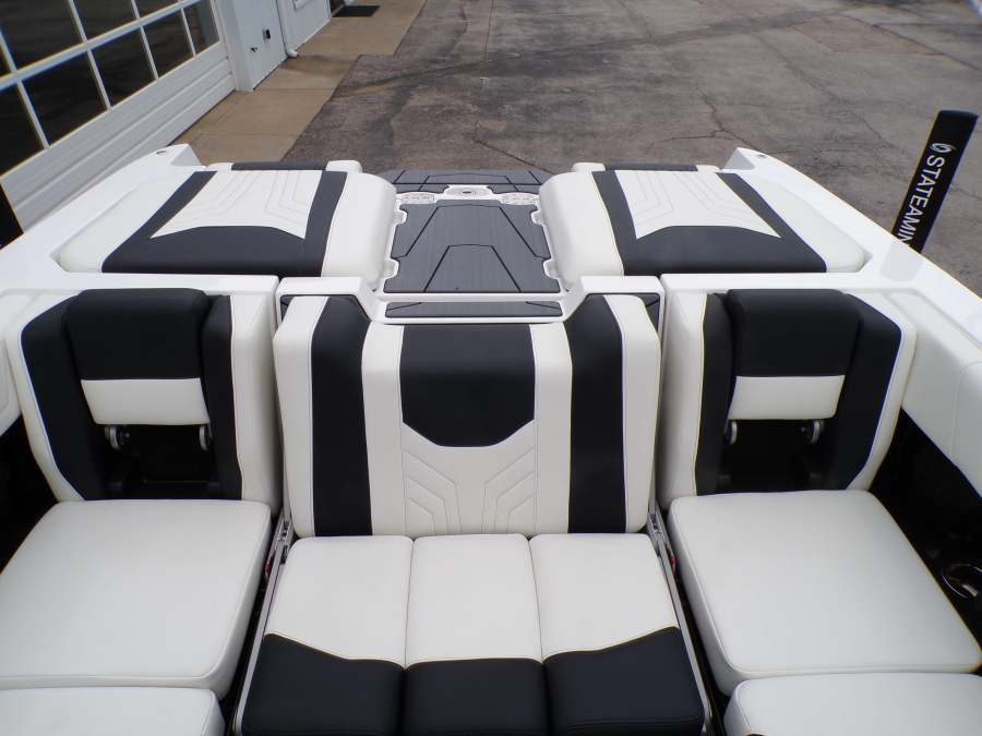 2025 Malibu Boats Wakesetter 25 LSV for sale in Hazelwood, Missouri