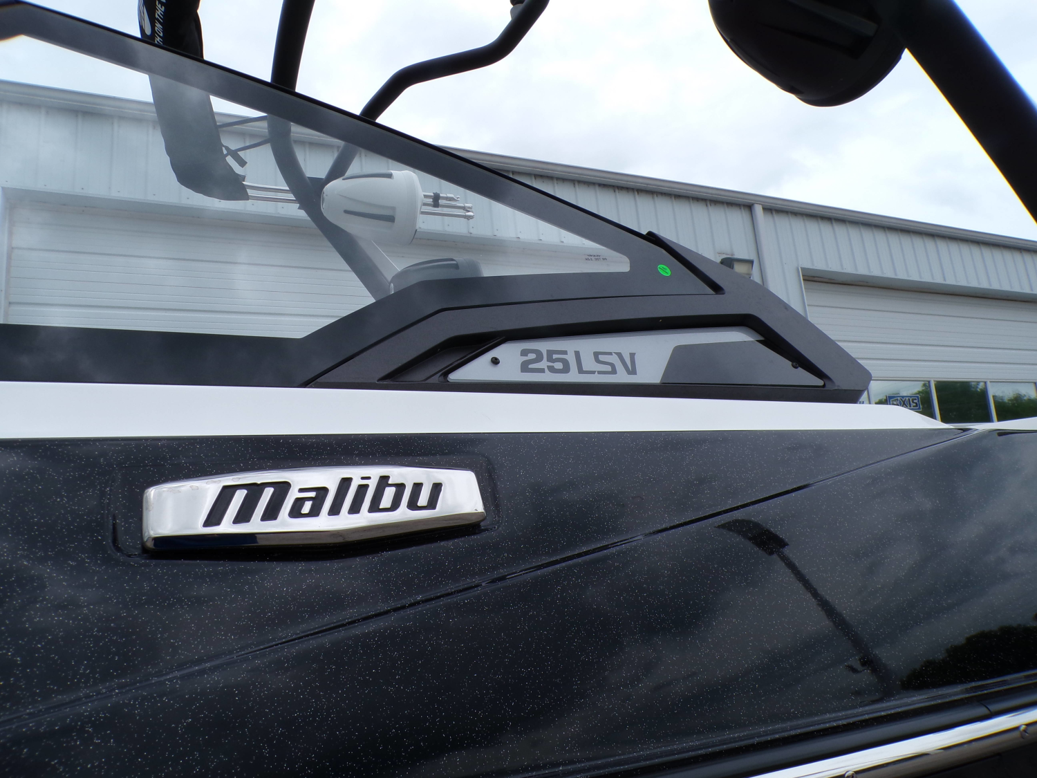 2025 Malibu Wakesetter 25LSV