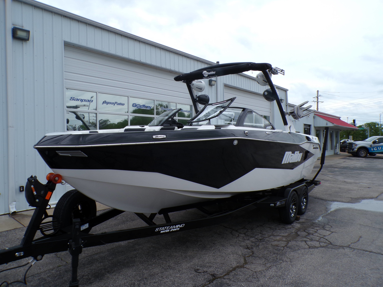 2025 Malibu Wakesetter 25LSV
